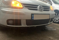 Volkswagen Touran 2003–2010 Apakšējais ziemas režģis, 2003-2006) Matēta foto 5