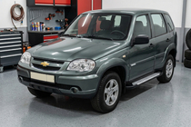 Chevrolet Niva 1998–2020 Sānu pakāpieni Allmond Grey (2 gab., alumīnijs) foto 1
