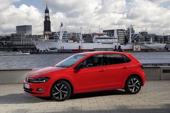 Piecdurvju hečbeks Volkswagen Polo sestajā paaudzē