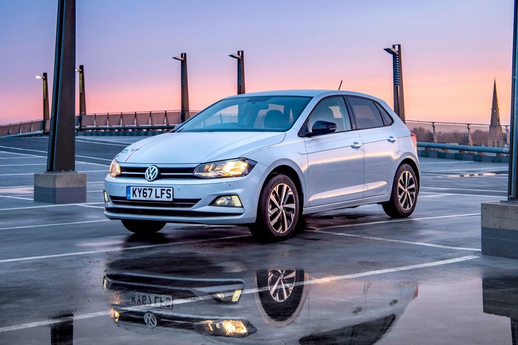 Piecdurvju hečbeks Volkswagen Polo sestajā paaudzē