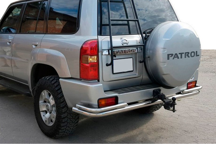 Nissan Patrol Y61 1997–2011 Aizmugurējais aizsargloks AK005-3 (nerūsējošais tērauds) Image
