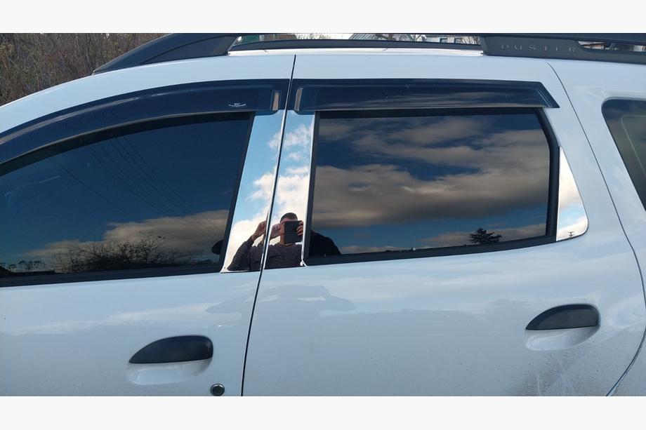 Renault Duster 2018–2024 Durvju statņu moldings (nerūsējošais tērauds) Image