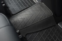 Toyota Land Cruiser Prado 150 2009–2023 Aizmugurējais tuneļa paklājiņš (Stingray Premium) foto 1