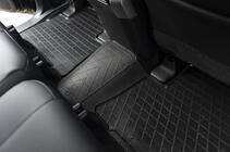 Toyota Land Cruiser Prado 150 2009–2023 Aizmugurējais tuneļa paklājiņš (Stingray Premium) foto 2