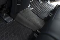 Toyota Land Cruiser Prado 150 2009–2023 Aizmugurējais tuneļa paklājiņš (Stingray Premium) foto 3