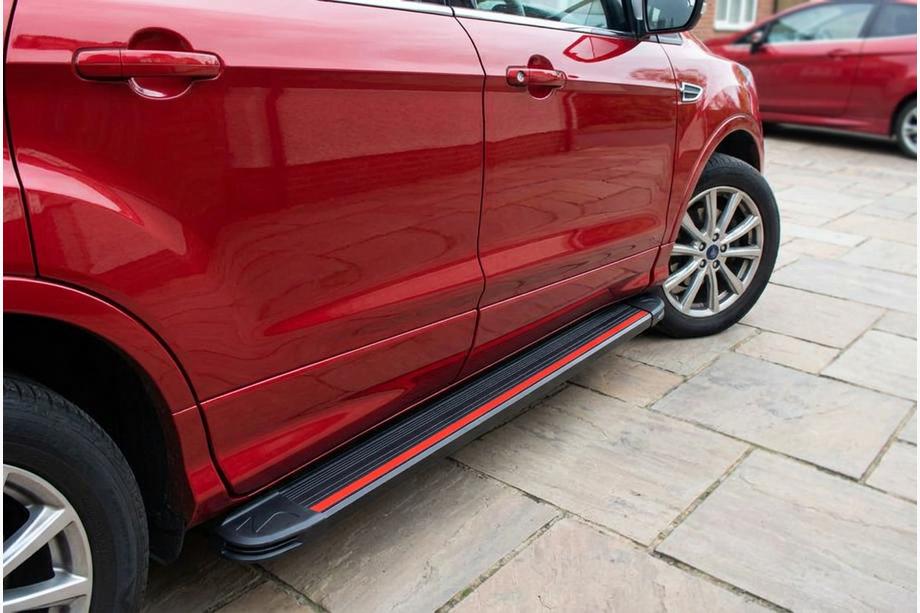 Ford Kuga/Escape 2013–2019 Sānu pakāpieni Maya Red (2 gab., alumīnijs) Image