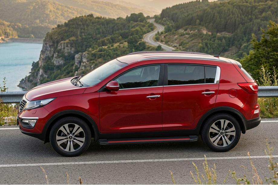 Kia Sportage 2010–2015 Sānu pakāpieni Maya Red-Black (2 gab., alumīnijs) Image
