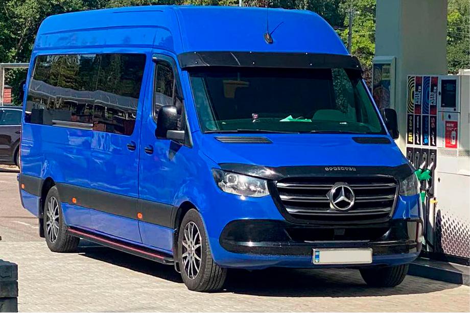 Mercedes Sprinter W907/W910 2018– Sānu pakāpieni Maya Red (2 gab., alumīnijs) Vidējā riteņu bāze – priekšpiedziņa Foto 2