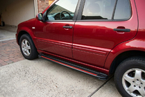 Mercedes ML W163 1997–2005 Sānu pakāpieni Maya Red (2 gab., alumīnijs) foto 1