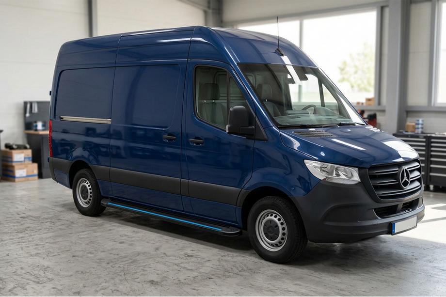 Mercedes Sprinter W907/W910 2018– Sānu sliekšņi Maya Blue (2 gab., alumīnijs) Garā/Īpaši garā Image