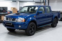 Nissan NP300 1999–2015 Sānu sliekšņi Maya Blue (2 gab., alumīnijs) foto 1