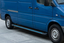 Volkswagen LT 1995–2006 Sānu sliekšņi Maya Blue (2 gab., alumīnijs) foto 1