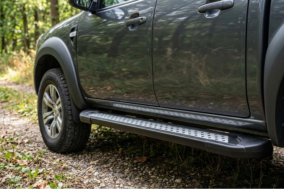 Ford Ranger 2007–2011 Sānu sliekšņi New Vision Black (2 gab., alumīnijs) Image