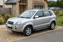 Hyundai Tucson JM 2004– Sānu sliekšņi New Vision Black (2 gab., alumīnijs) foto 1