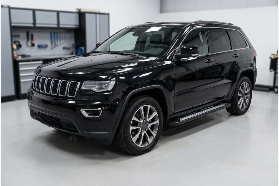 Jeep Grand Cherokee WK2 2010–2021 Sānu sliekšņi New Vision Black (2 gab., alumīnijs) Image