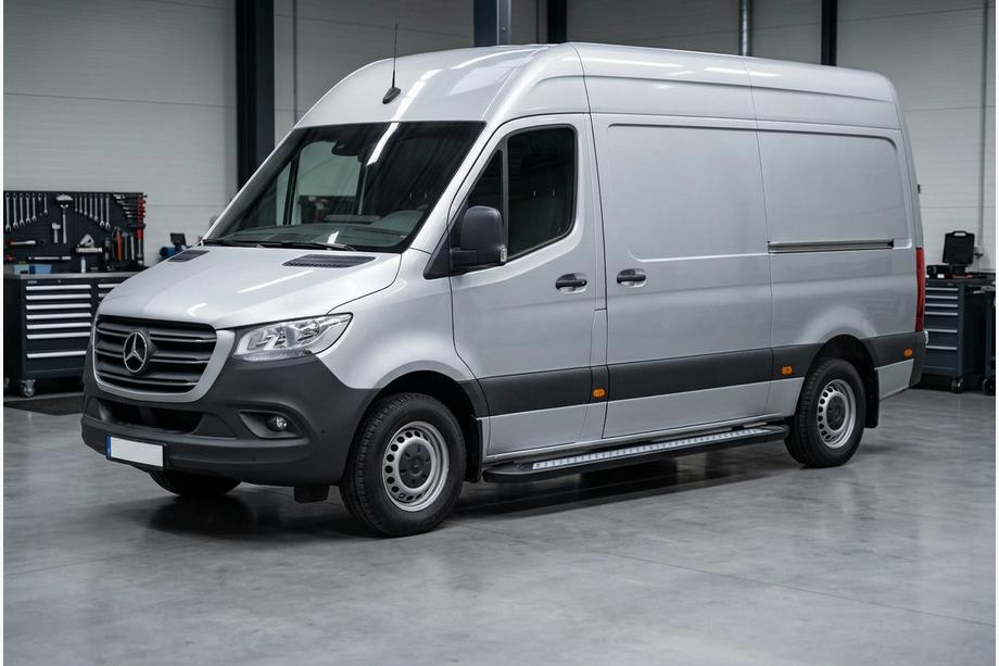 Mercedes Sprinter W907/W910 2018– Sānu sliekšņi New Vision Black (2 gab., alumīnijs) Image