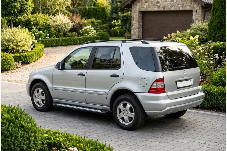 Mercedes ML W163 1997–2005 Sānu sliekšņi New Vision Black (2 gab., alumīnijs) Image