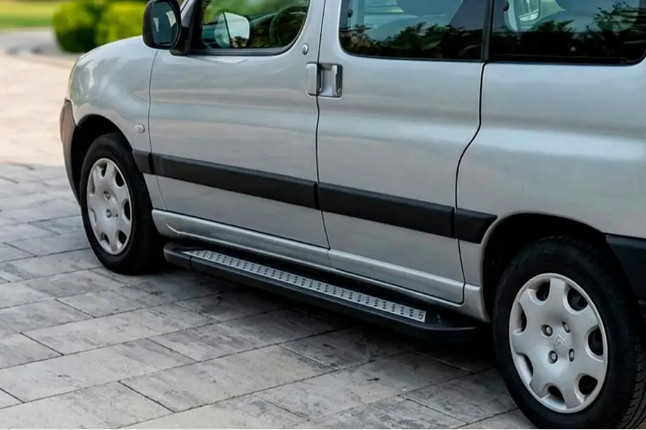 Peugeot Partner 1996–2008 Sānu sliekšņi New Vision Black (2 gab., alumīnijs) Image