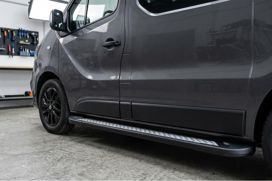 Renault Trafic 2015– Sānu sliekšņi New Vision Black (2 gab., alumīnijs) Image