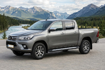 Toyota Hilux 2015– Sānu sliekšņi New Vision Black (2 gab., alumīnijs) foto 1