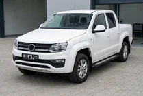 Volkswagen Amarok 2010–2022 Sānu sliekšņi New Vision Black (2 gab., alumīnijs) foto 1