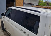 Volkswagen T5 Transporter 2003–2010 Integrētie jumta reliņi (melni) foto 43