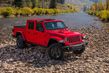 Jeep Gladiator pilnpiedziņas rāmja pikapa apskats foto 1