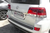 Toyota Land Cruiser 200 2007–2021 Numura zīmes turētājs (standarta) Melna foto 10
