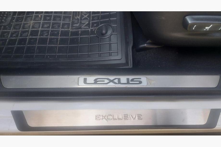 Lexus NX 2014–2021 Hromētas sliekšņu uzlikas (4 gab.) Ekskluzīvs Image