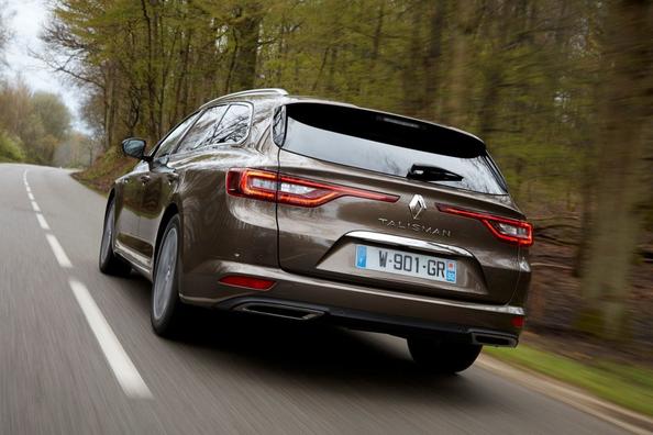 Renault Talisman Estate vidējās klases universāļa apskats Foto 10