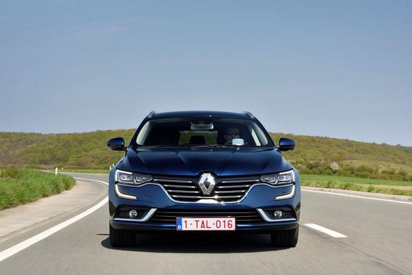 Renault Talisman Estate vidējās klases universāļa apskats Foto 11