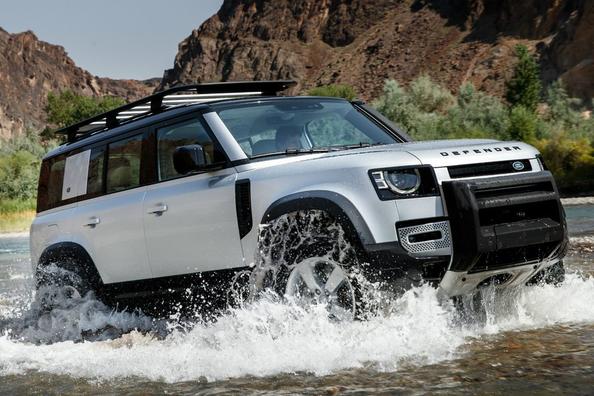 Premium piecdurvju apvidus auto Land Rover Defender 110