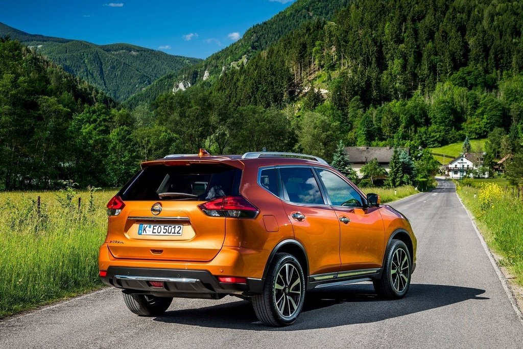 Nissan X-Trail trešās paaudzes apskats