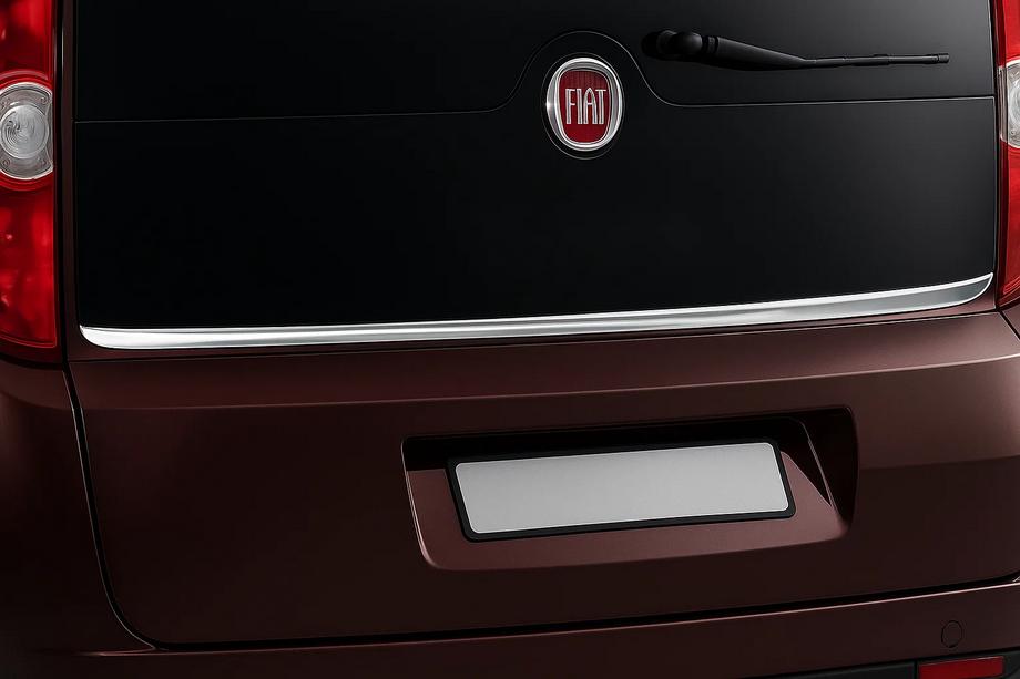 Fiat Doblo II 2010–2022 Aizmugurējā stikla apakšējās malas uzlika (nerūsējošais tērauds) Image