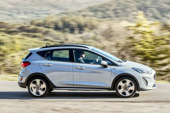 Paaugstinātas caurgājamības hečbeks Ford Fiesta Active