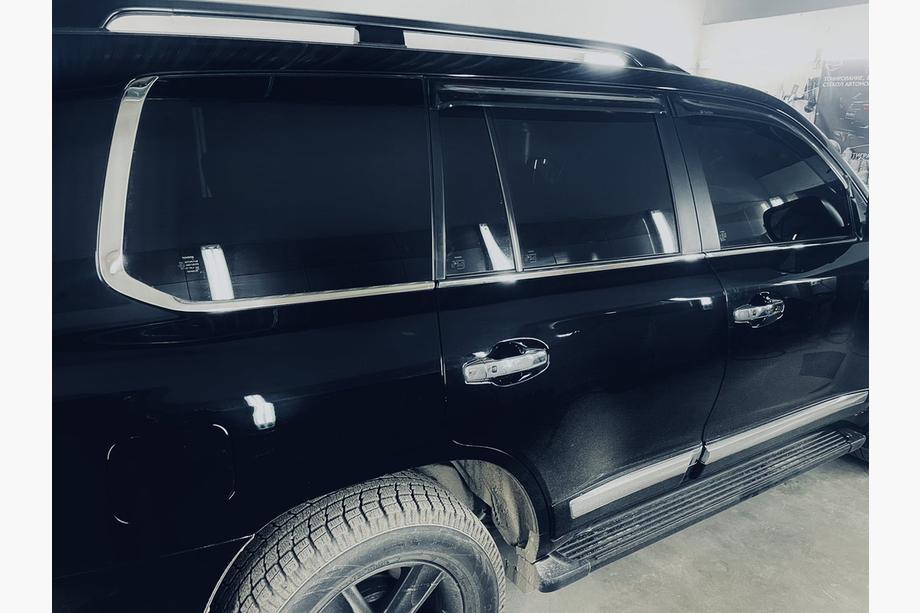Toyota Land Cruiser 200 2007–2021 Nerūsējošā tērauda aizmugurējā stikla stūru uzlikas (2 gab.) Foto 2