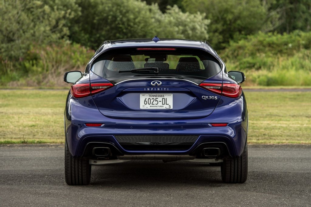 Kompakts krosovers Infiniti QX30
