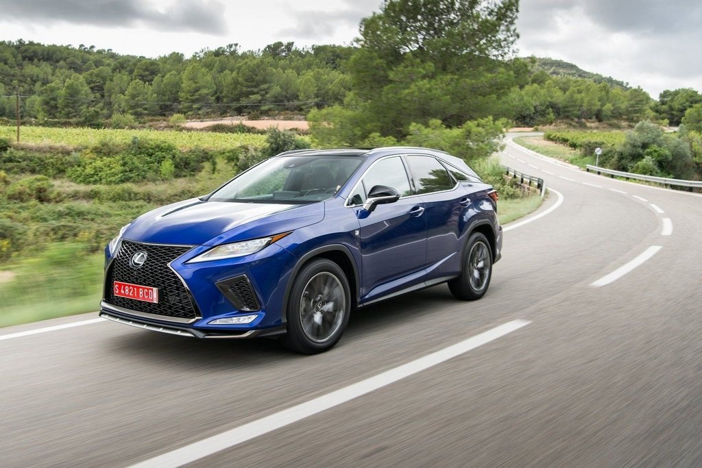 Lexus RX krosovera modernizētā versija
