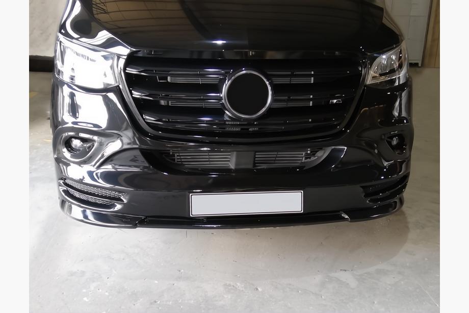Mercedes Sprinter W907/W910 2018– Priekšējā bufera uzlika V3 (krāsošanai) Foto 6