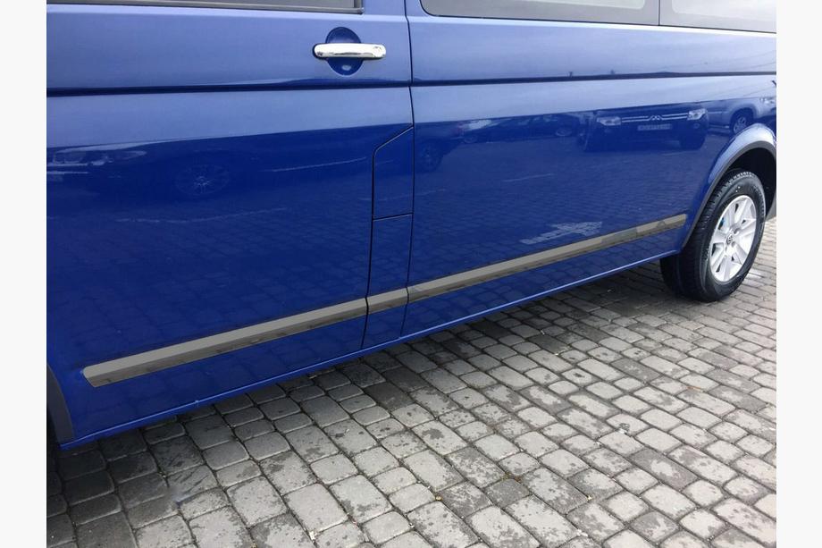 Volkswagen T5 Multivan 2003–2010 Durvju moldingi (nerūsējošais tērauds, melns hroms) Image