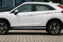 Mitsubishi Eclipse Cross 2017– OmsaLine durvju moldingi (4 gab., nerūsējošais tērauds) foto 1