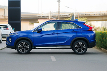 Mitsubishi Eclipse Cross 2017– OmsaLine durvju moldingi (4 gab., nerūsējošais tērauds) foto 3