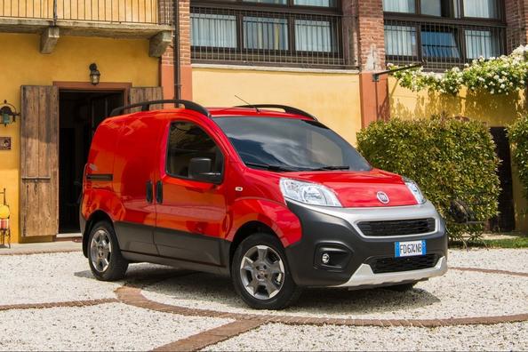 Atjauninātā mikro furgona Fiat Fiorino Cargo apskats
