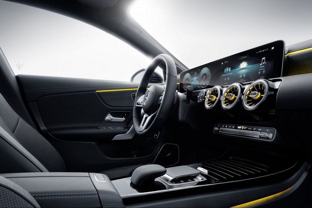 Otrās paaudzes Mercedes-Benz CLA Shooting Brake apskats