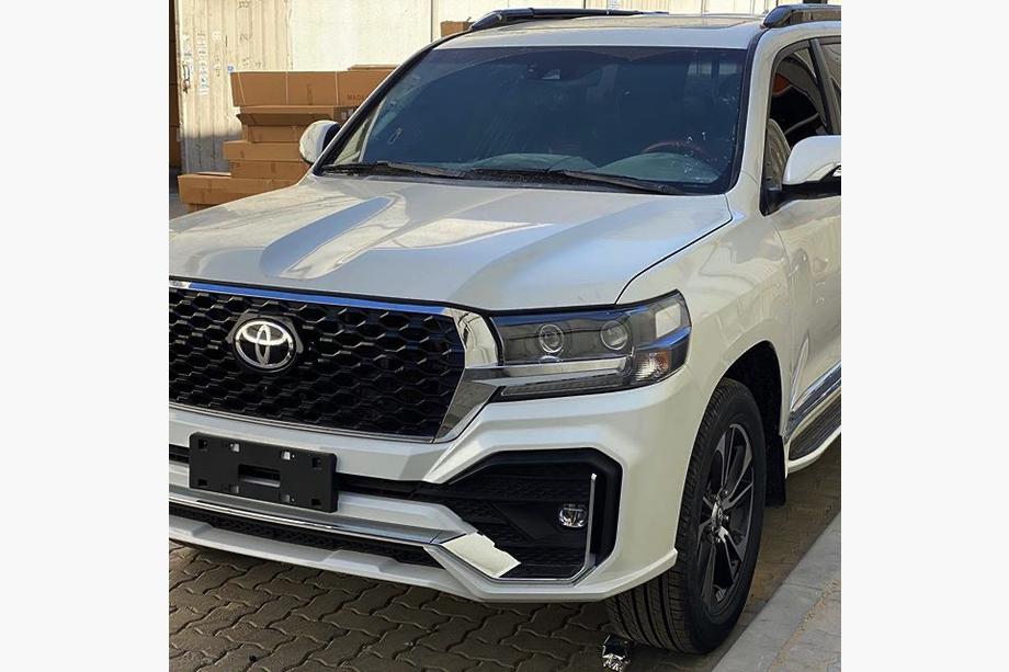 Toyota Land Cruiser 200 2007–2021 Virsbūves body kit komplekts 2016↗ (TRD EWAN 2023) Image
