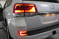 Toyota Land Cruiser 200 2007–2021 Aizmugurējie miglas lukturi 2016+ (LED) foto 2