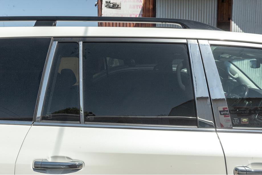 Toyota Land Cruiser 200 2007–2021 Pilns logu apmaļu un statņu uzliku komplekts (nerūsējošais tērauds) Foto 6