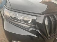 Toyota Land Cruiser Prado 150 2009–2023 Radiatora reste 2017↗ LED (Zeus Black, ar Black uzacīm) foto 6