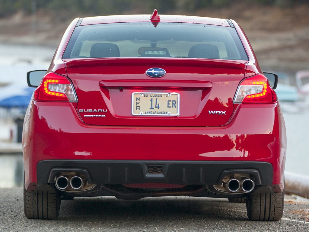 Atjaunināts sporta sedans Subaru WRX