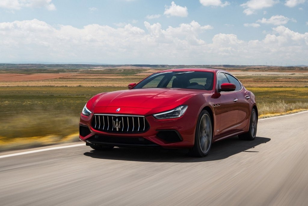 Maserati Ghibli sporta sedana apskats